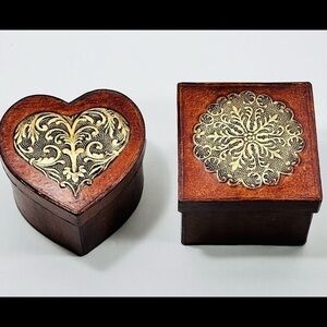 Beautiful NWOT handmade gift boxes set of 2